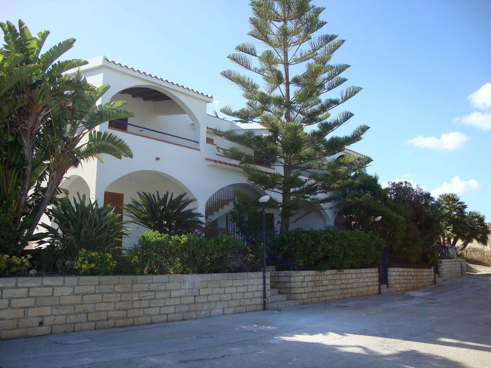 Residence Capo San Marco & Renella Шакка Экстерьер фото